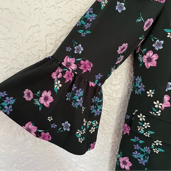 Lane Bryant The Bryant Blazer Green Floral Bell Sleeve Size 16 - Picture 7 of 9